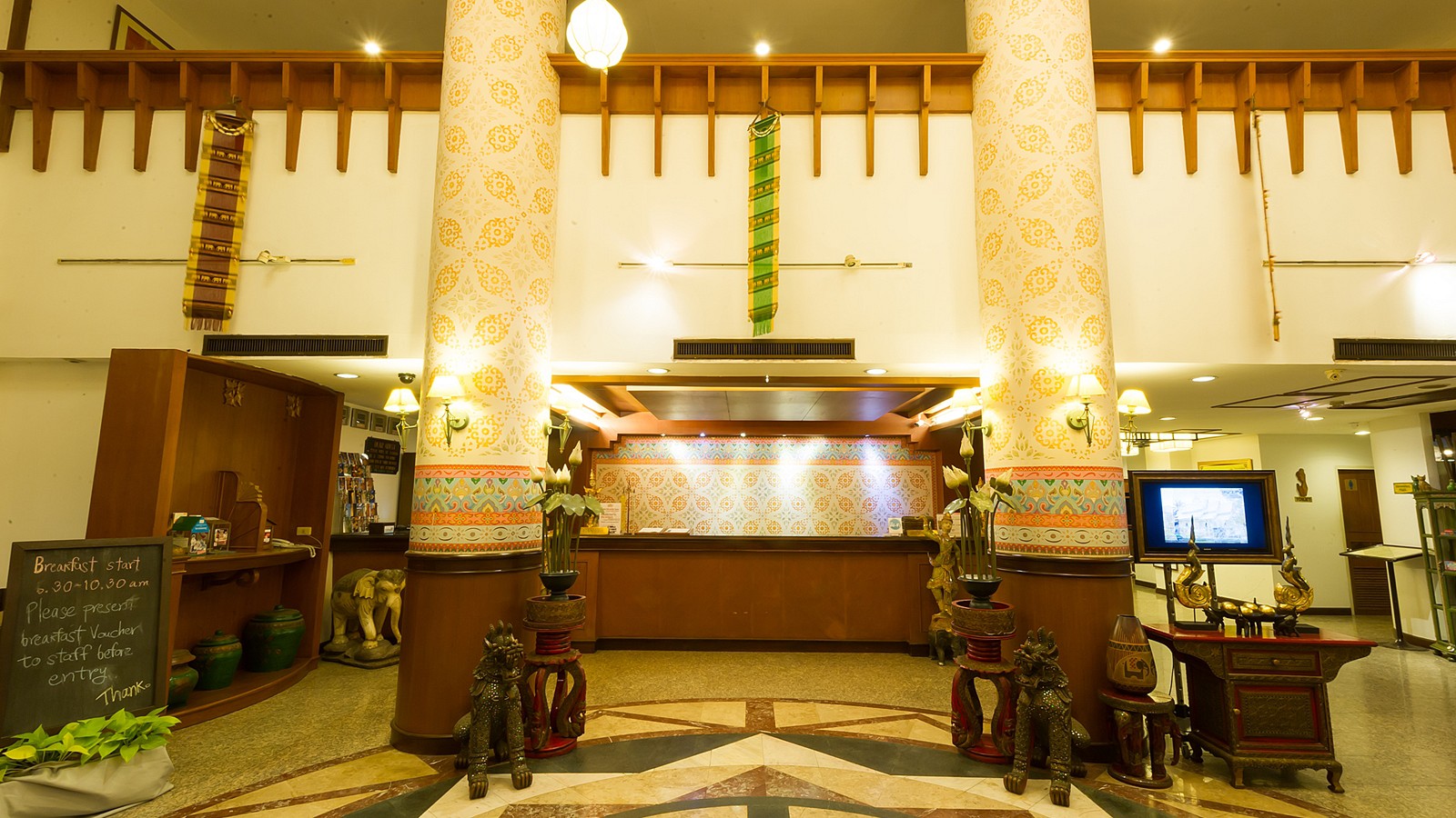 Chiang Mai Gate Hotel