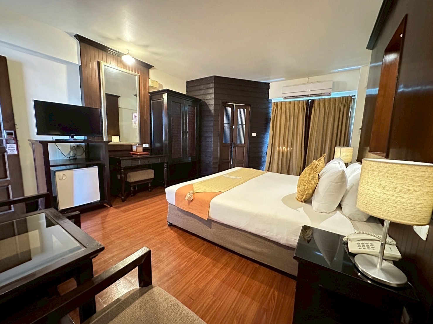 Deluxe Lanna Room