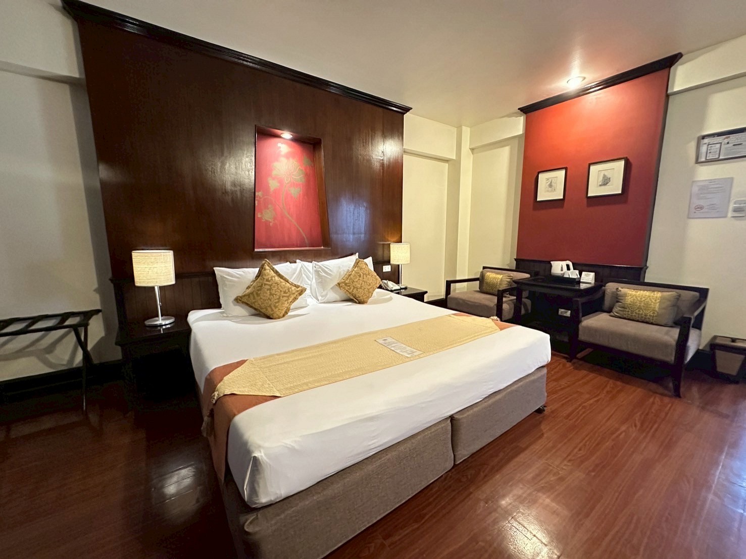 Deluxe Lanna Room