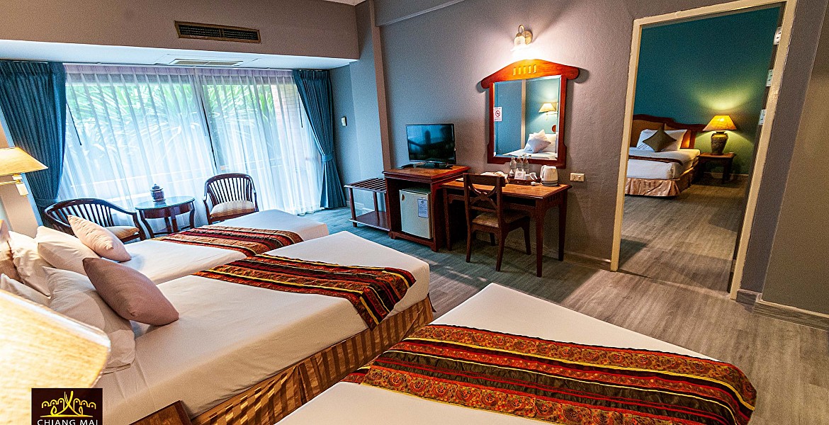 Deluxe Family Connecting Room