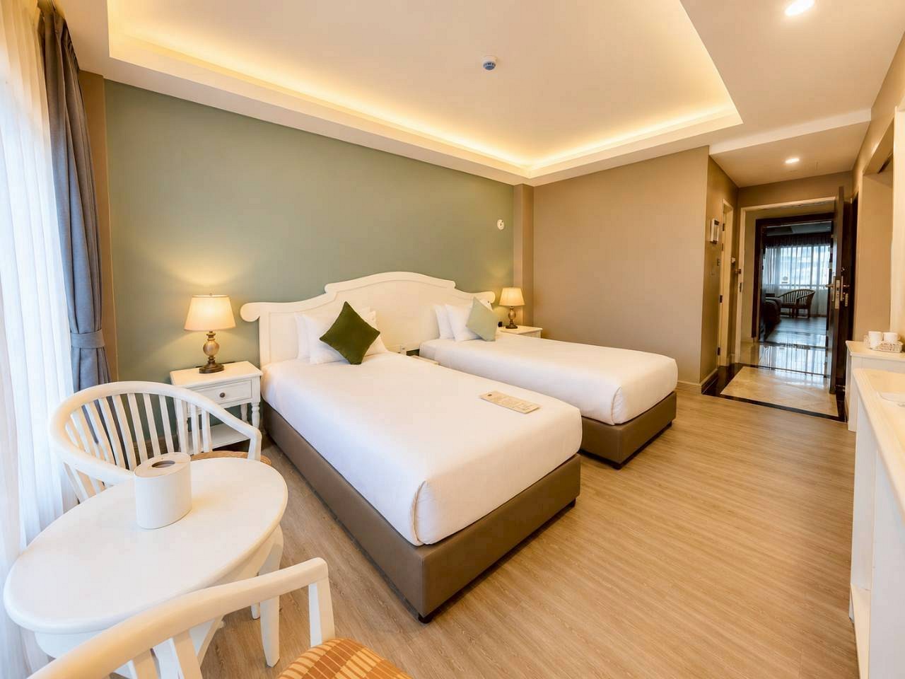 Grand Deluxe Room