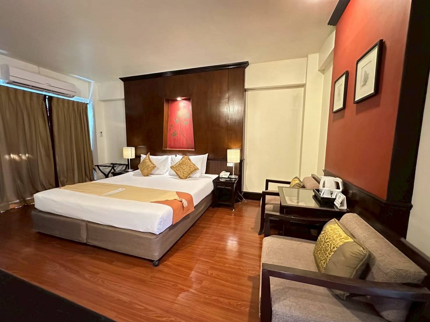 Deluxe Lanna Room